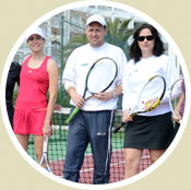 grupo de tenis adultos